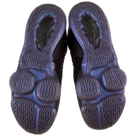 Lebron Animal Print Sneakers - Picture 2 of 5